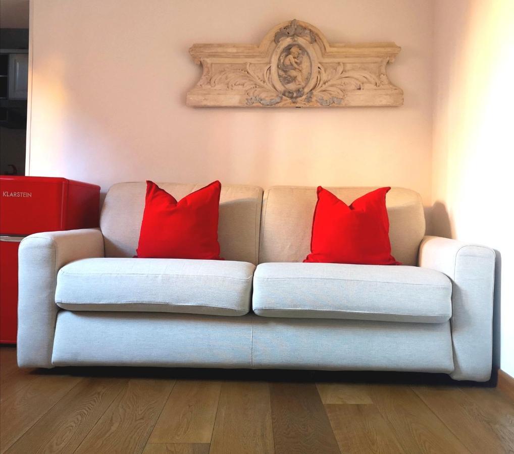 Historical And Luxury Apartment Bologna Exterior foto