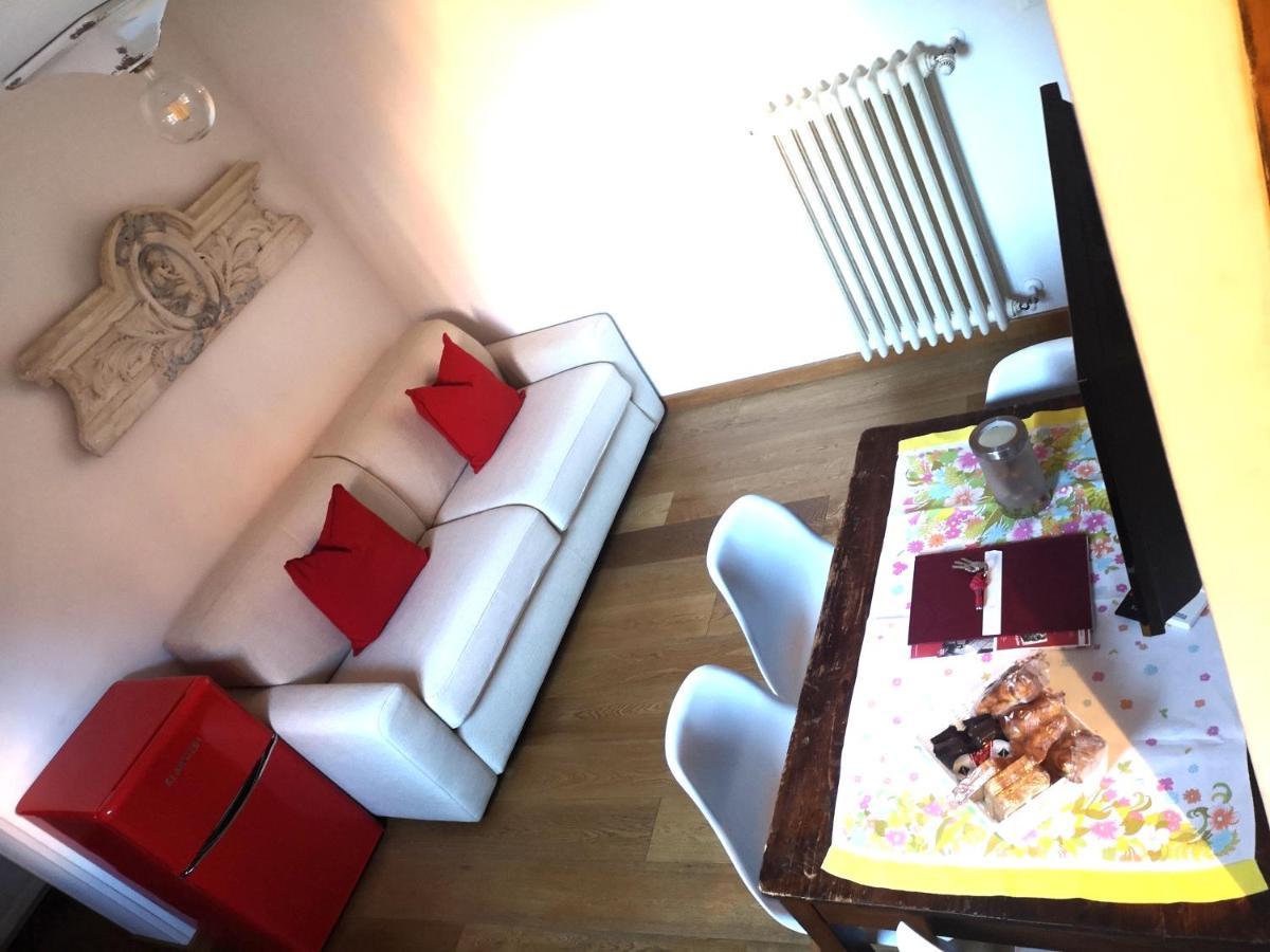 Historical And Luxury Apartment Bologna Exterior foto